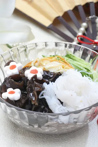 旋转 捞拌黑木耳 (4)