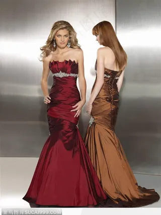 欧美晚礼服时装秀－－红色与绛色晚礼服