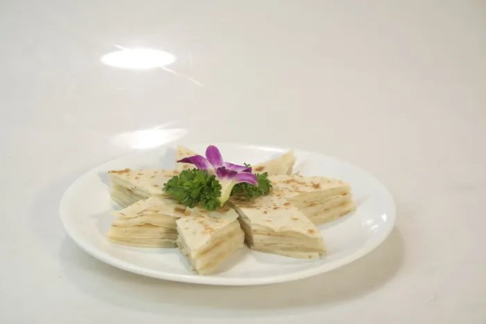 20鱼头泡饼-小蜜蜂