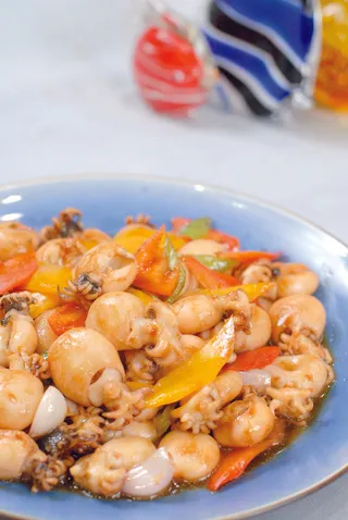  酱爆墨鱼仔  元