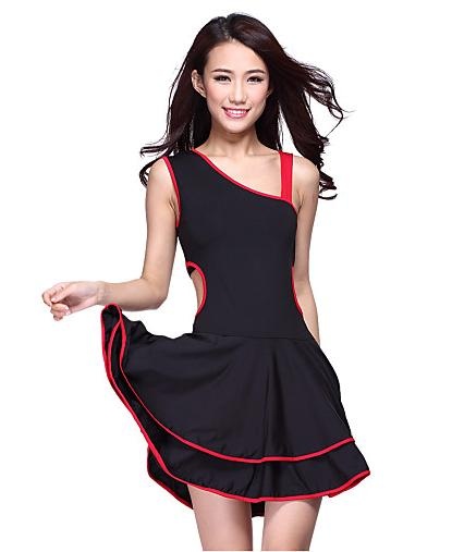 连衣裙 PNG免抠(415x507)