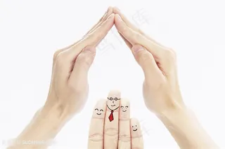 保护家人大手保护可爱的小手手势