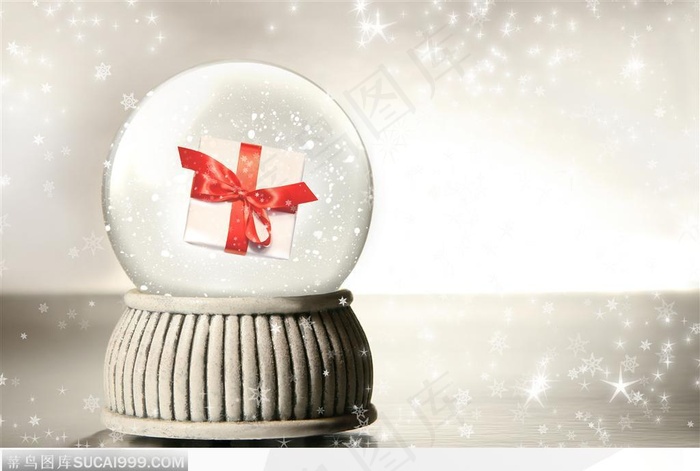 圣诞水晶-水晶球中的圣诞礼物