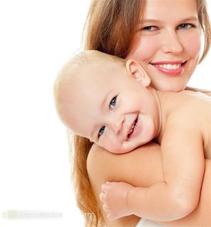 母亲和婴儿系列 - 抱着宝宝的幸福母亲