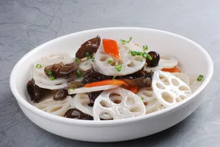 川菜湘菜高清菜谱 木耳炒藕片