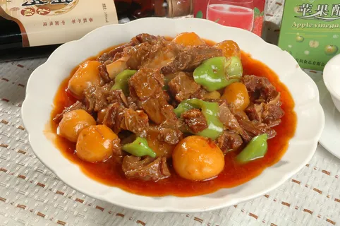 0711c-1671小土豆烧牛腩22