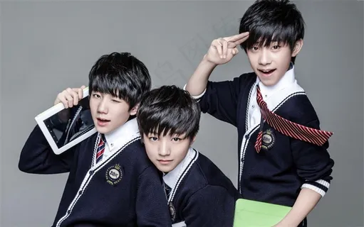 tfboys校园写真图片 tfboys校园写真图片