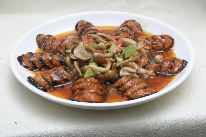 珍菌扒茄龙 28元 (1) 珍菌扒茄龙 28元 (1)