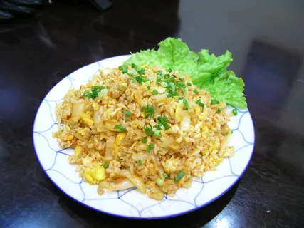 辣白菜炒饭  辣白菜炒饭