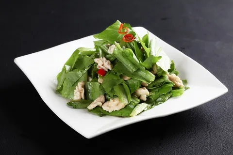 L00948油麦菜拌鲜桃仁 (1)