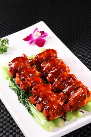 烧汁翡翠凤吉球