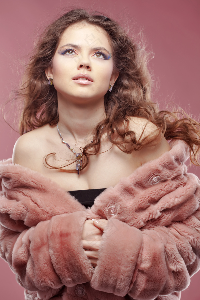 高清国外美女图片下载