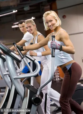 跑步健身的国外男女高清图片