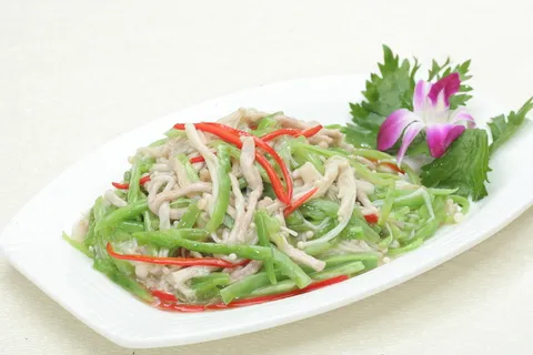 金针苦瓜炒肉丝