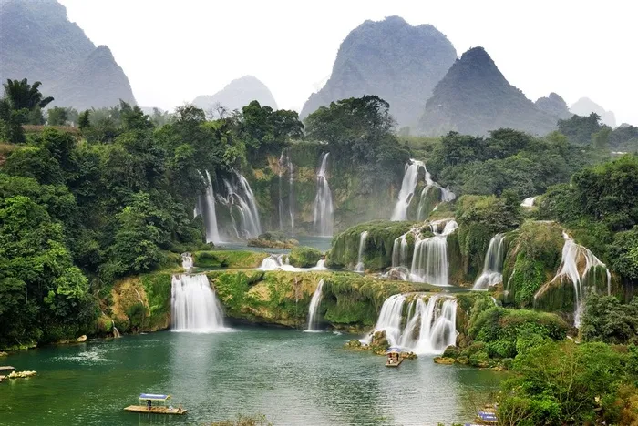 高清唯美多支瀑布风景图片
