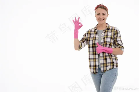 做OK手势的家庭主妇 做OK手势的家庭主妇