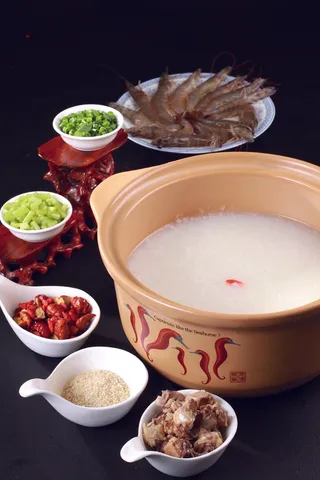 乳鸽明虾 (3)78份主料：鲜虾、乳鸽、大枣、有机米