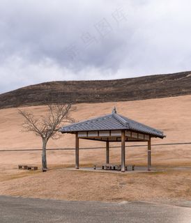 古风木制凉亭图片