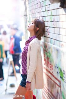 街拍韩国时尚美女图片许允美