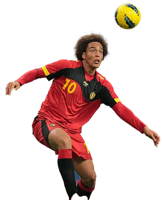 足球运动员踢球射门免抠