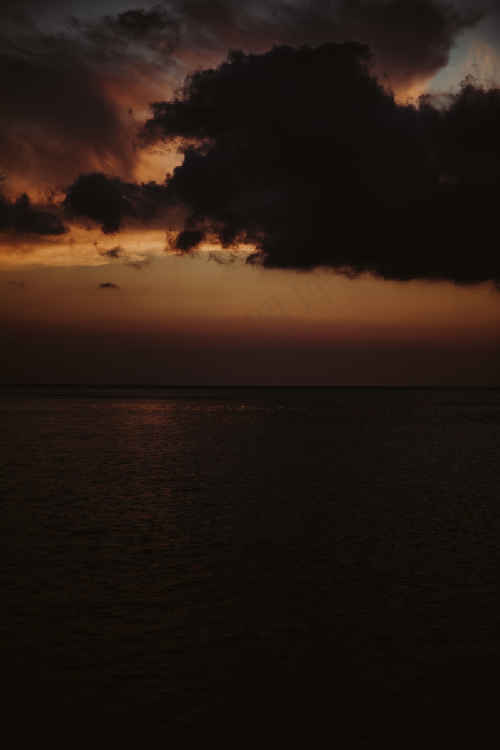 傍晚黄昏风景图片