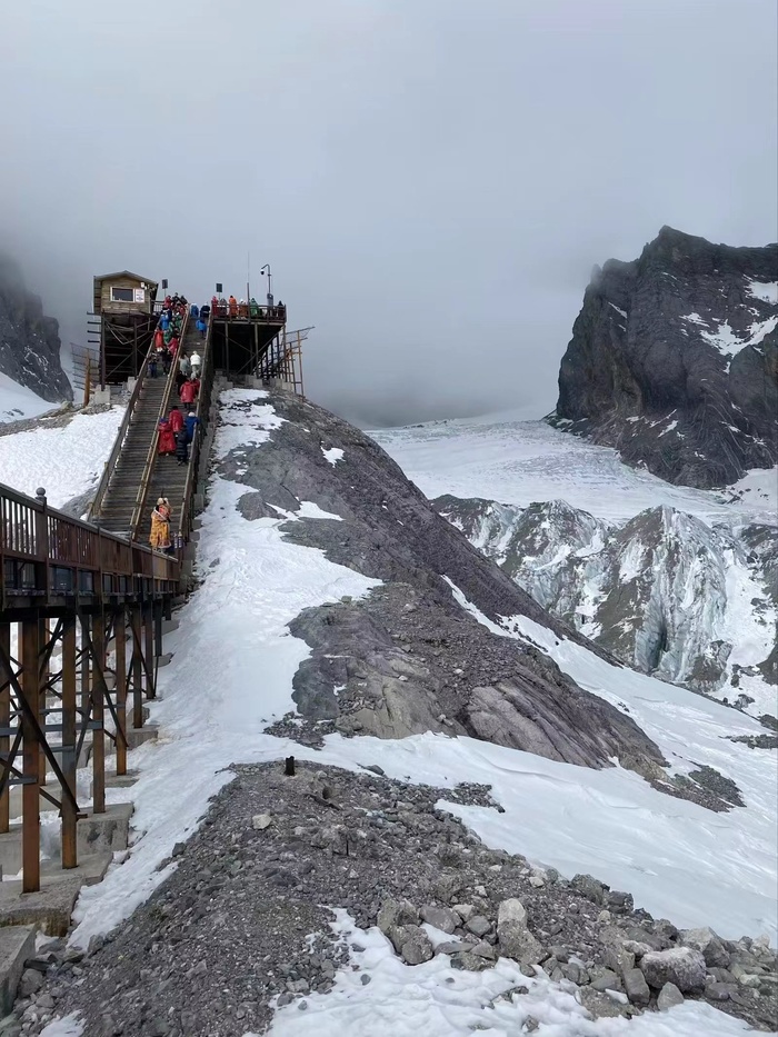 高清玉龙雪山大图