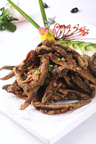 干炸泥鳅 (2)