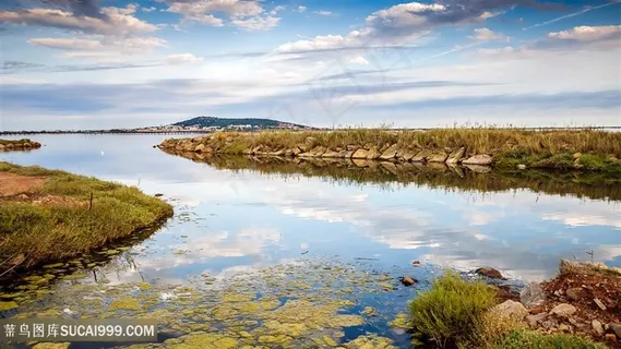 湖畔山峦美景风景画壁纸 湖畔山峦美景风景画壁纸