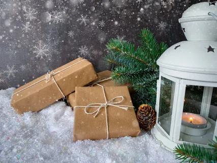 圣诞节礼物盒圣诞球元素装饰场景特写近景(32) 圣诞节礼物盒圣诞球元素装饰场景特写近景(32)