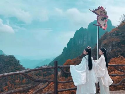 风光山水美女图片