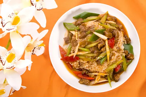 青椒牛肉盖浇饭 青椒牛肉盖浇饭