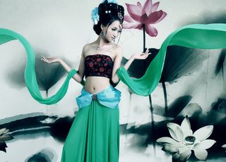 高清荷花美女图片下载