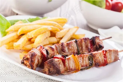 肉串和炸薯条美食图片美食西餐图片 肉串和炸薯条美食图片美食西餐图片