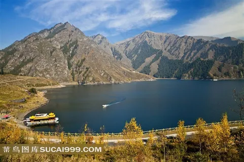 新疆天山天池优美风景 新疆天山天池优美风景