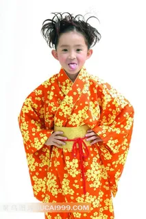 伸舌头叉腰的女孩素材