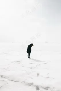 一个人伤感意境图片 一个人伤感意境图片