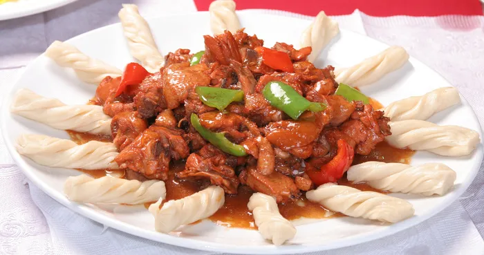 小鸡粘卷子