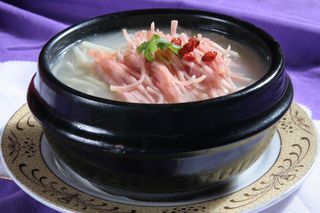 34石锅煨脆笋 昭君