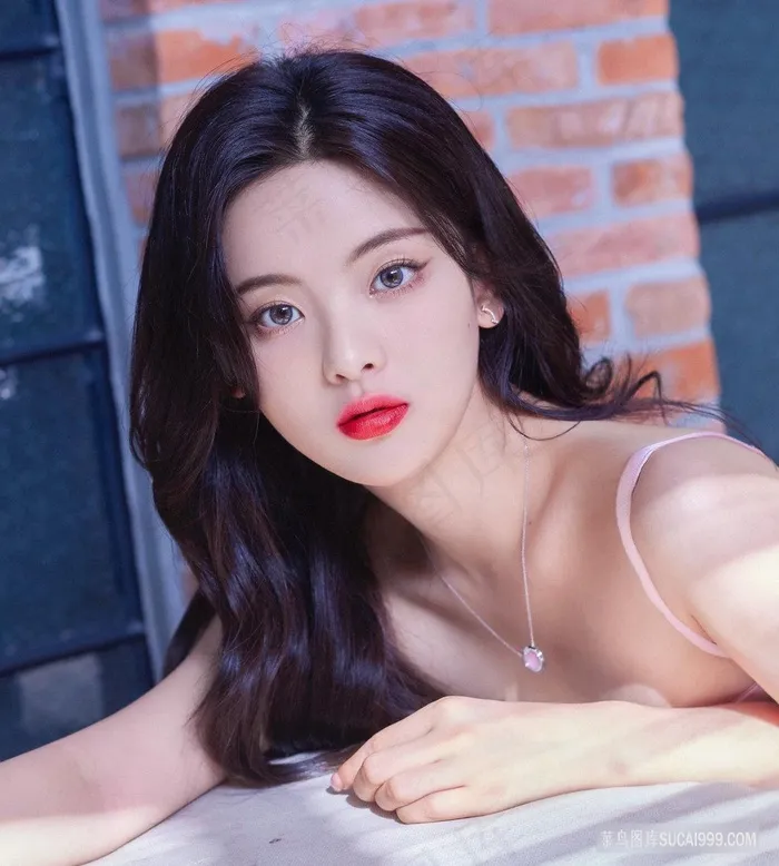 可爱杨超越清纯美女图片
