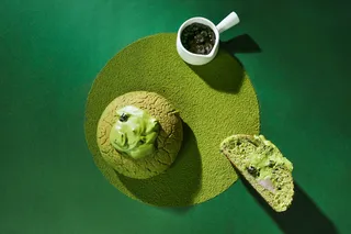 蛋糕店小蛋糕慕斯美食甜品图片