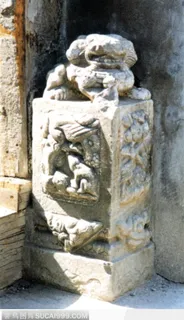 北京印象-雕刻精美的石柱狮子 北京印象-雕刻精美的石柱狮子