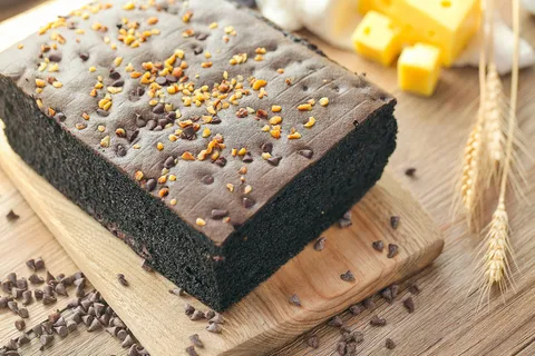 蛋糕店小蛋糕慕斯美食甜品图片