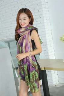 漂亮丝巾女模特高清摄影