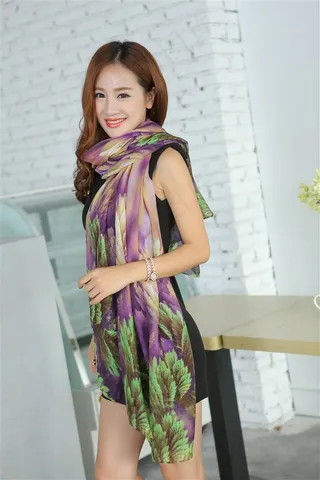 漂亮丝巾女模特高清摄影