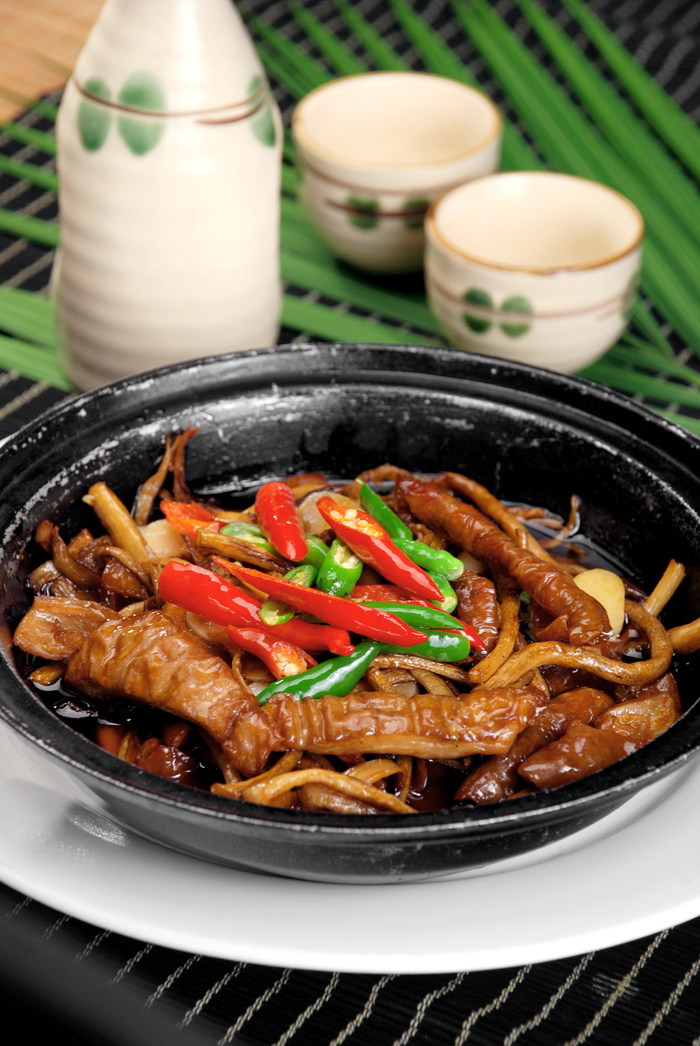 砂锅石锅美食煲类特色菜茶菇香肥肠