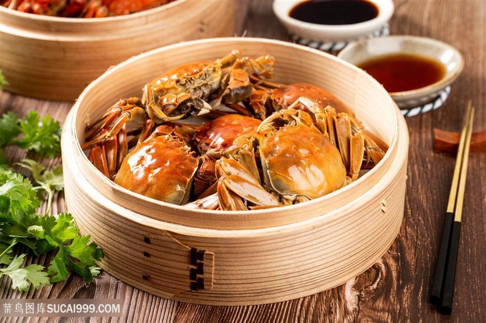 蒸笼里的大闸蟹海鲜图片
