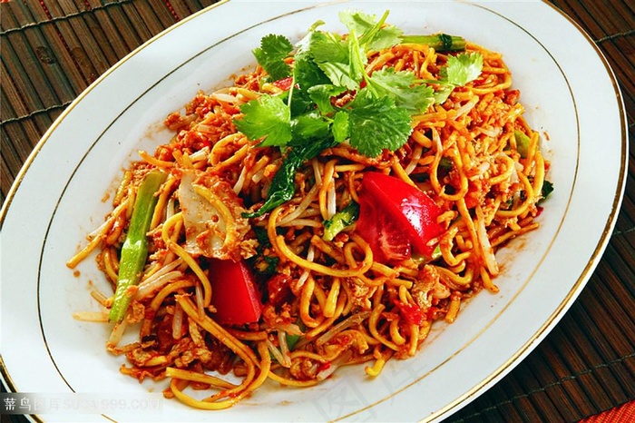 中华美食马来炒面实拍摄影图