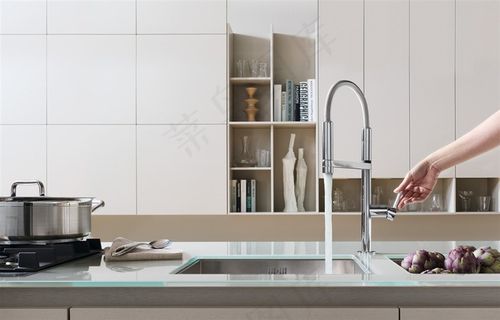 厨房龙头水槽图片