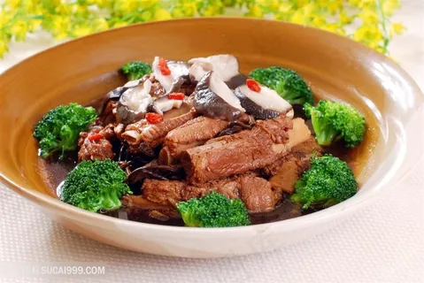 菌香排骨中华美食摄影图 菌香排骨中华美食摄影图