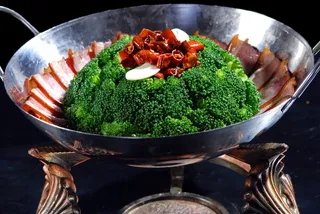 干锅美食焖锅湘菜麻辣香辣纸锅干锅西兰花